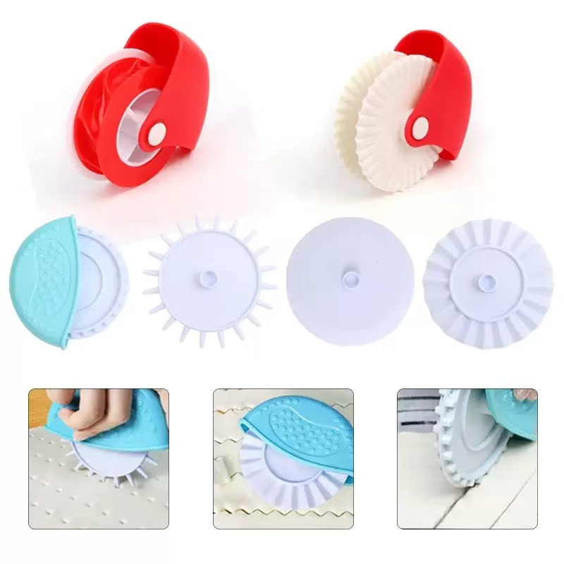 Plastic Pizza Cutter Wheel with Protective Blade Cover, Ergonomic Pizza Slicer